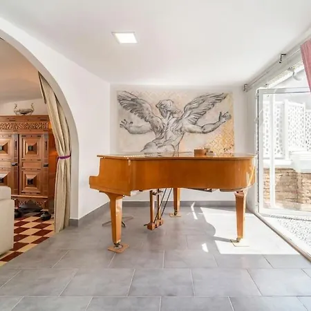 Penthouse Del Conde - Tcm Appartement